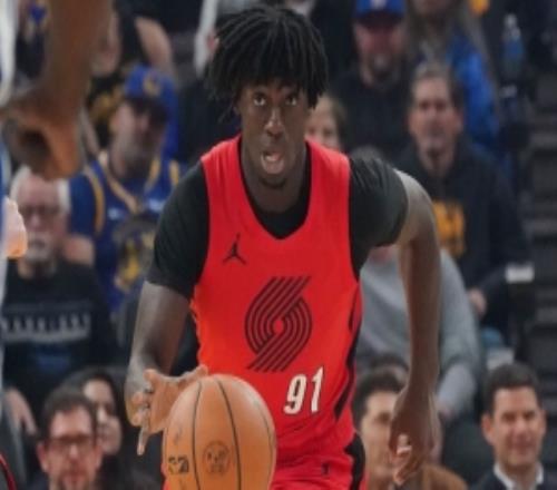 拓記：西索科把握住了傷病潮帶來的機(jī)會(huì)球隊(duì)欣賞他的場(chǎng)上能量