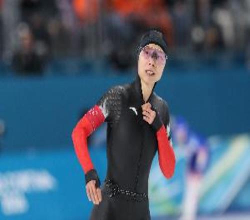 速滑女子1500米：韓梅第9殷琦第19李佳軒第27完賽，荷蘭選手奪金