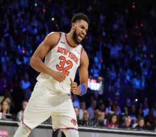 今天硬了！布朗：唐斯在暫停時主動強調(diào)防守他成功限制了申京