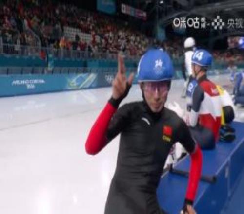 速度滑冰男子集體出發(fā)：吳宇8分12秒04順利完賽，排名第十五