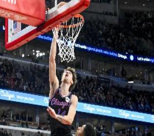 內線大閘！布澤利斯10投5中&三分7中2得到15分6板3助2斷6帽