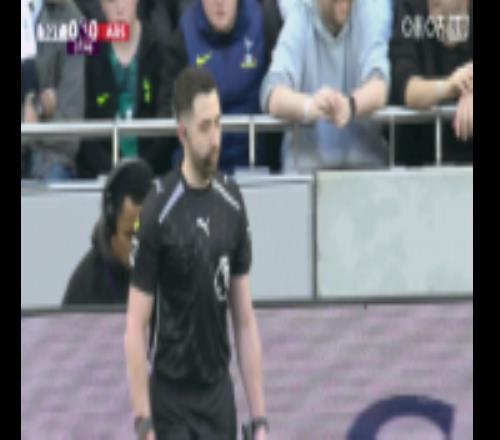 記者：北倫敦德比中出現(xiàn)的延誤是裁判設備有問題，已聯(lián)系供應商