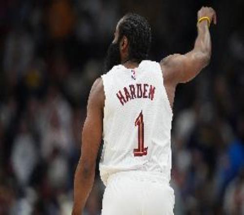 哈登在騎士6場比賽已經(jīng)得到至少100分50助攻隊史最快紀錄