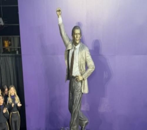 巴斯：萊利已離隊(duì)三十余年但湖人的大部分核心理念仍源自于他