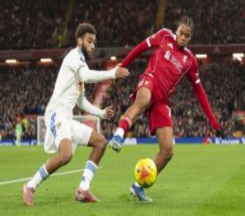 對陣森林恩古莫哈2過人成功1創造機會，是薩拉赫和加克波總和