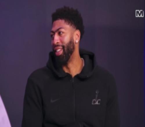 濃眉：跟吹楊這種后衛(wèi)合作時(shí)我都打得很好我們的組合會(huì)充滿(mǎn)活力