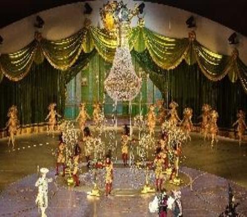 2026米蘭科爾蒂納冬奧會正式閉幕，蘇翊鳴擔(dān)任中國代表團旗手入場