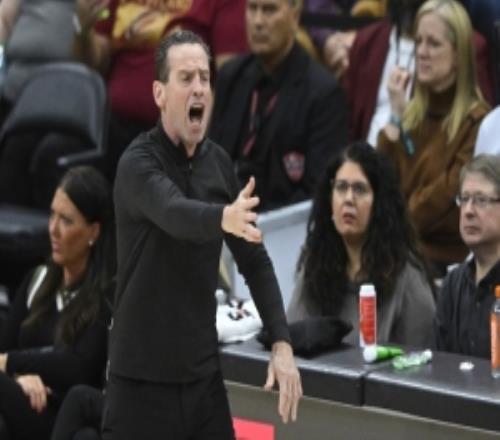 開局528！騎士主帥：首節(jié)是整場(chǎng)比賽的縮影我們挖了一個(gè)大坑