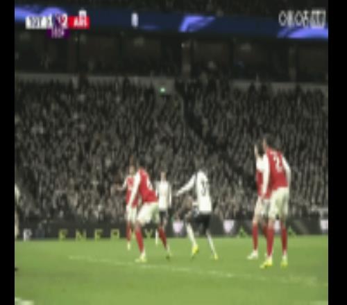 引爭議！穆阿尼扳平球被吹，進(jìn)球前有推加布里埃爾的動作