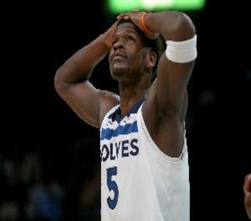 愛德華茲：孟菲斯的酒店一言難盡房間很臟&床上有污漬和臟東西