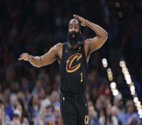 不敵雷霆敲響警鐘！空間擁堵成最大問(wèn)題哈登的磨合仍需時(shí)間檢驗(yàn)