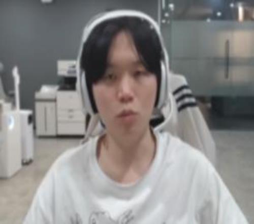 魅魔BDD：最近老做夢，夢到Showmaker兩次，他為什么在我夢里啊