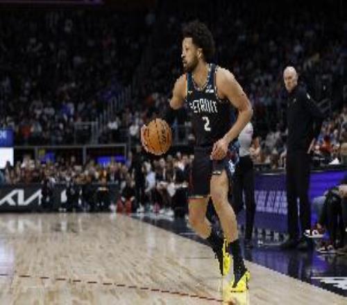 攻防穩(wěn)定在線！坎寧安半場11中4拿下10分3板6助2斷2帽3犯略多