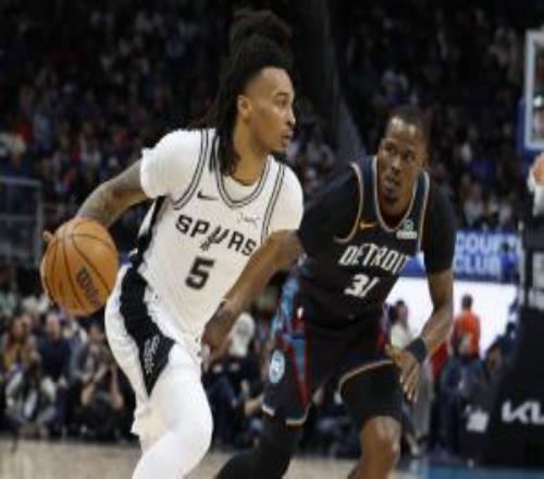 穩(wěn)定控場(chǎng)！卡斯?fàn)?6中7拿下16分4板11助1斷1帽鎖防坎寧安