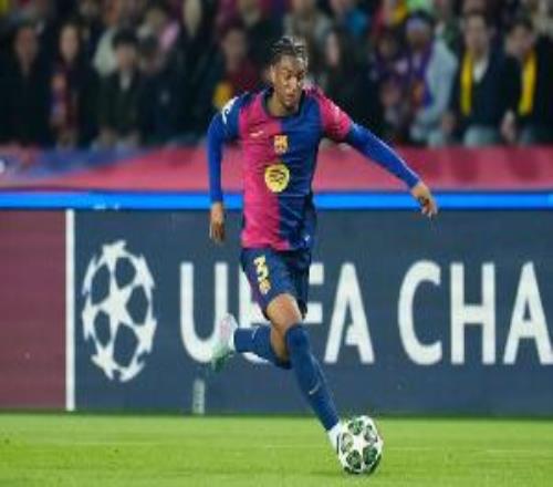 每體：巴薩邊衛(wèi)巴爾德逐漸在隊內(nèi)邊緣化，弗里克更偏愛坎塞洛馬丁