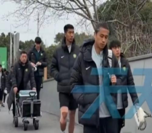 記者：今天國安重新回歸訓(xùn)練場，主帥蒙哥馬利重申本周目標(biāo)