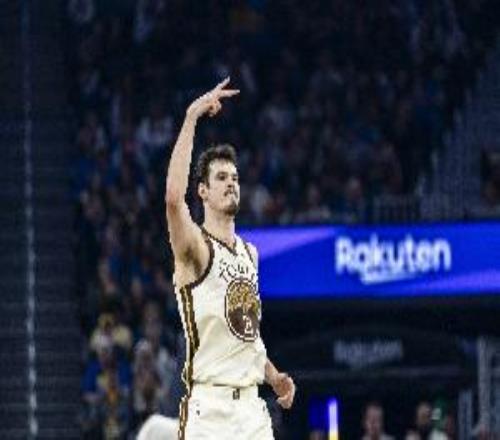 替補火力點！波斯特半場6中3拿下10分2板1斷1帽