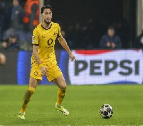 最大倒霉蛋！多特被翻本塞拜尼與4個(gè)丟球全部相關(guān)，補(bǔ)時(shí)染紅送點(diǎn)