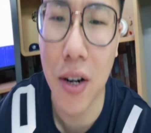 解說：馬刺在季后賽甚至有沖出西部的可能他們面對疲勞表現(xiàn)出色