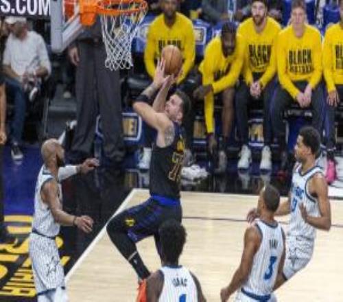 湖人vs魔術(shù)裁判報(bào)告：3次漏判2次對(duì)湖人有利漏吹東契奇走步+犯規(guī)