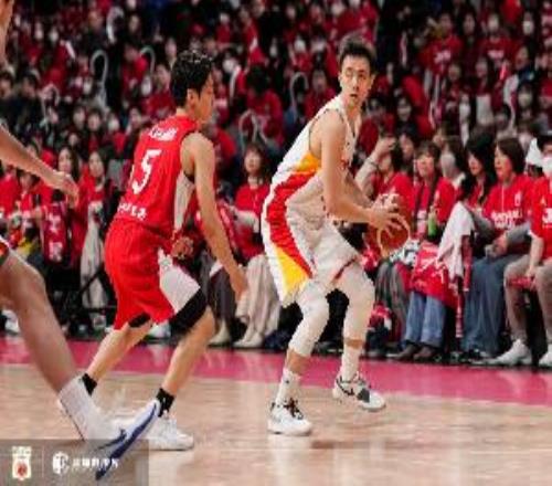 下半場投開了！中國男籃全場三分球26中9上半場僅11中2