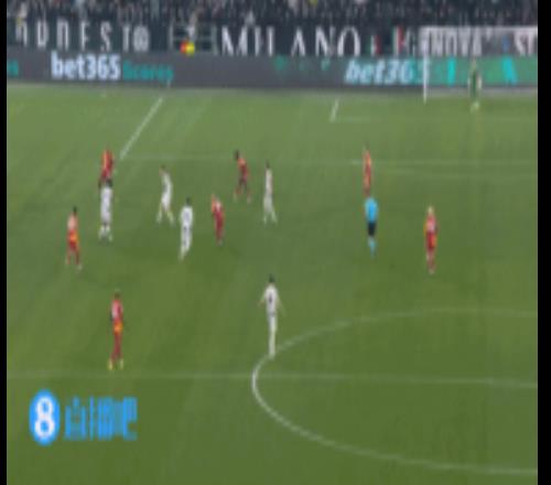 尤文連續(xù)錯(cuò)失機(jī)會！圖拉姆單刀挑射高出，博加傳中擊中門框