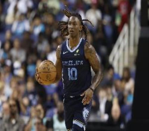 48號(hào)秀！斯莫爾最近4場(chǎng)場(chǎng)均15.8分4.3板4.8助投籃62.5%三分64.7%