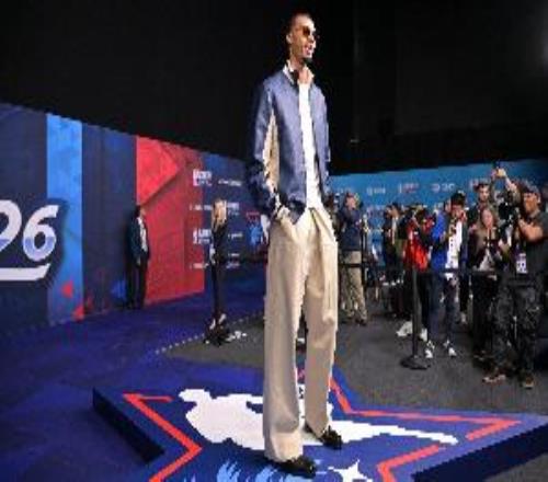 文班：NBA門面不是強(qiáng)行制造出來的而是自然而然的東西