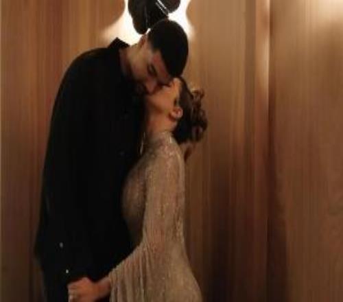 選中后直接求婚！21歲的韋爾結(jié)婚了女方大了他5歲+只是普通人！