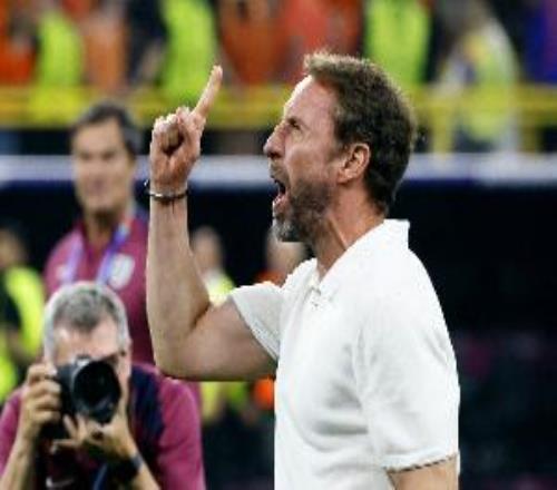 索斯蓋特：相比最近一些在豪門執(zhí)教的人，我認為自己能做得更好