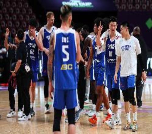 半场7中5得12分!京媒:陈盈骏这么横啊没有面具确实是另一个人