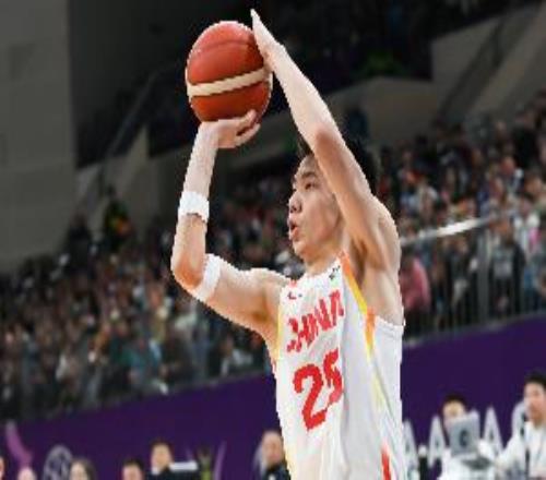 神兵天降!朱俊龙前3场世预赛三分合计7中1本场三分6中5