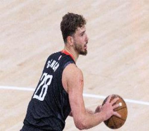 正負值18并列最低！申京14中6拿到13分6板有4失誤4犯規(guī)