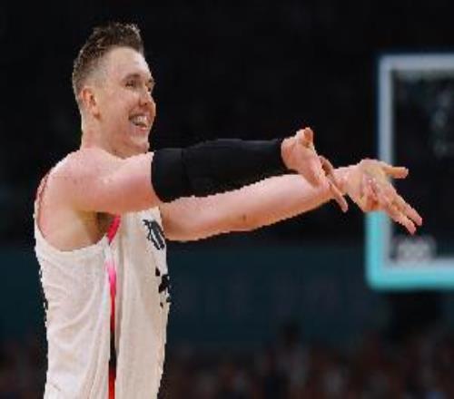 霍金森移速&護(hù)筐能力比科克要更強(qiáng)一些中國(guó)今日獲勝就能追平韓國(guó)