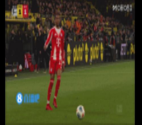 這一哨找回來了！斯坦尼西奇造施洛特貝克犯規(guī)獲點，凱恩點射反超