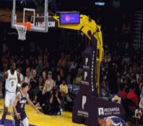 Showtime斯瑪特倒地神傳詹姆斯接里夫斯高拋雙手炸扣BOOM！