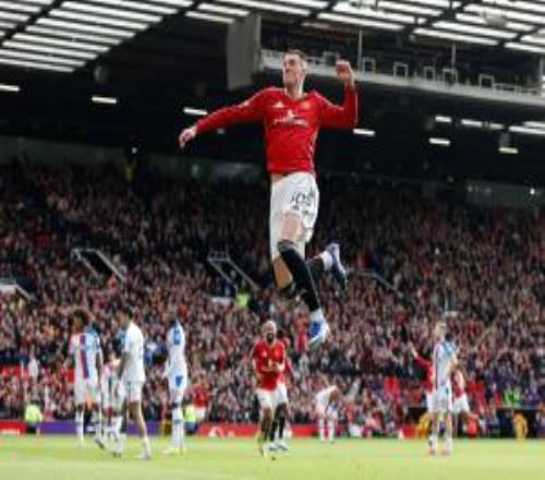 升第三！曼聯21逆轉10人水晶宮B費傳射舍什科破門庫尼亞造紅點