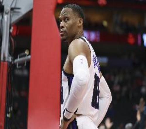 Skip：湖人對(duì)聯(lián)盟最差隊(duì)正常發(fā)揮鐵威三分7中1&觀眾早見(jiàn)怪不怪了