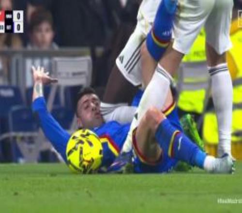 赫塔費中場談呂迪格連續(xù)膝擊隊友：完全沒道理，他應該被禁賽多場