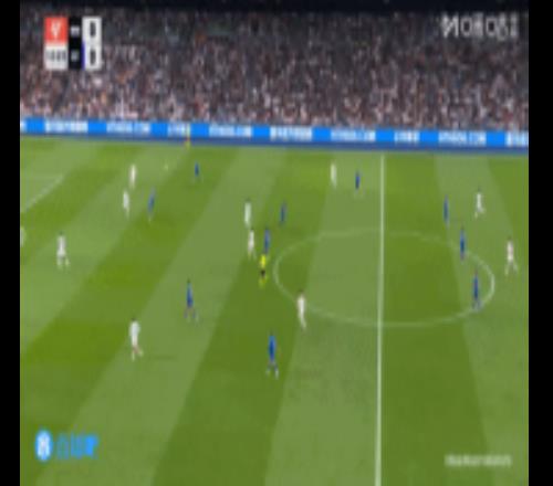 錯(cuò)失良機(jī)！赫塔費(fèi)球員回傳失誤，維尼修斯單刀射門(mén)被擋出