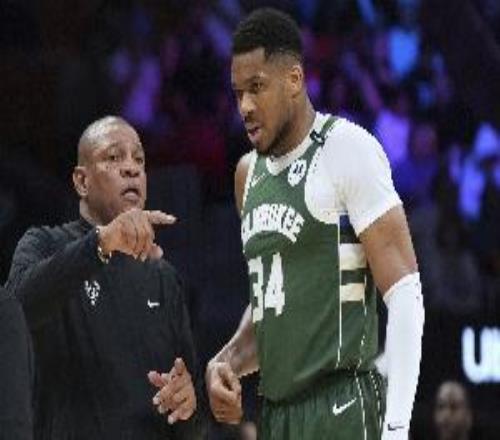 老里談字母復(fù)出：這不是理想的方式但既然他能上場那就看看情況