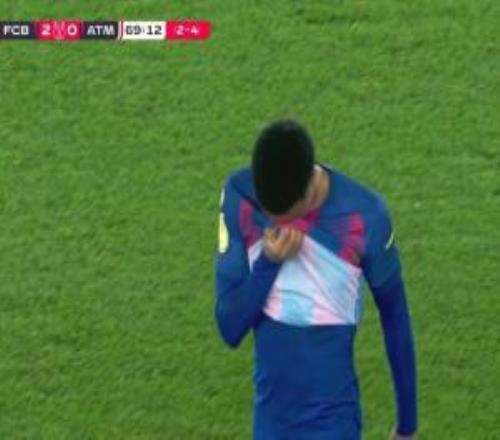 巴薩再傷一人！替補(bǔ)出場(chǎng)的巴爾德受傷主動(dòng)示意換人