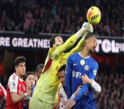 ESPN：FIFA没有出台新规限制角球推搡，认为目前情况并不严重