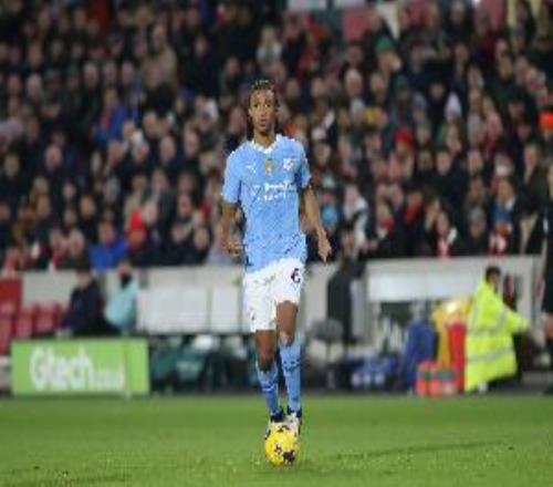 每體：德科非?？春冒⒖?，但資金允許優(yōu)先考慮巴斯托尼和范德芬