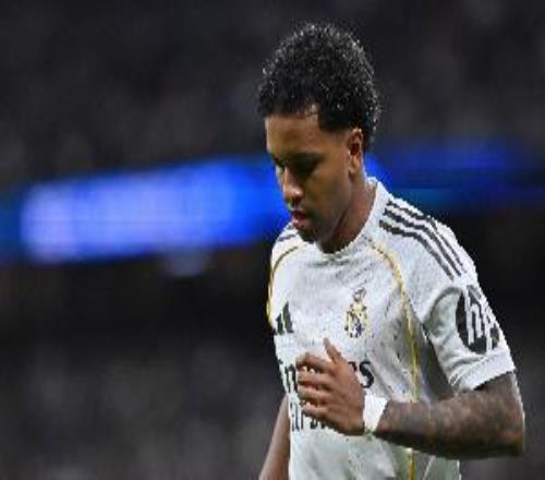 世體：皇馬內部質疑醫療團隊的工作和平圖斯的體能訓練方法