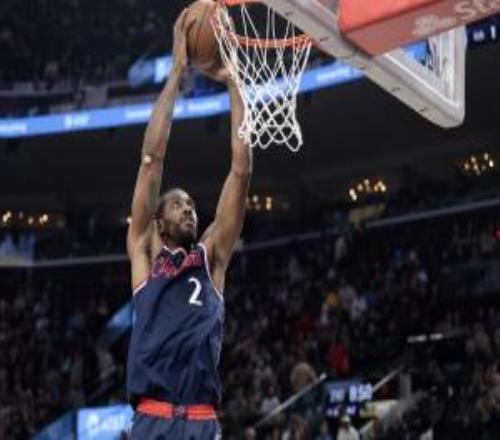 輕輕松松！倫納德僅23分鐘18中10拿下29分8板連續(xù)39場(chǎng)20+