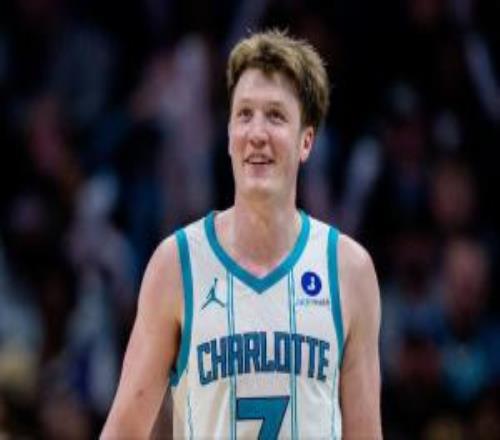 還有19場(chǎng)沒(méi)打克尼佩爾26次單場(chǎng)20+&65%+TS平喬丹保持的歷史紀(jì)錄