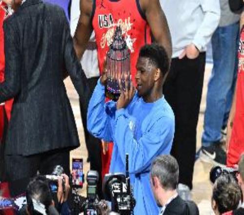 愛德華茲：不管何時方式入選全明星都是種榮幸我不在乎是否首發(fā)