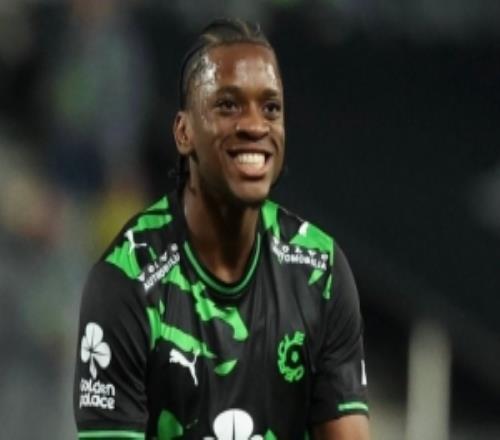 德天空：斯圖加特對納齊尼奧感興趣，但球員身價可達800萬歐太高