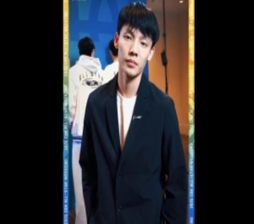 全明星開賽在即一起來看看他們今日的OOTD！